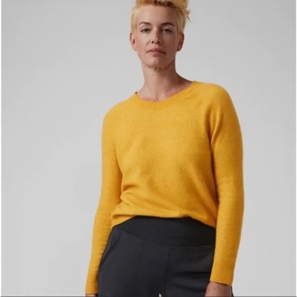 Athleta Hawthorn Crew extra-fine merino wool blend sweater in Pyramid Gold
